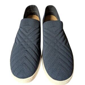 White Mountain Knit Slip On Cushion Insole Round Toe Sneaker Navy Size 8.5 NWOB